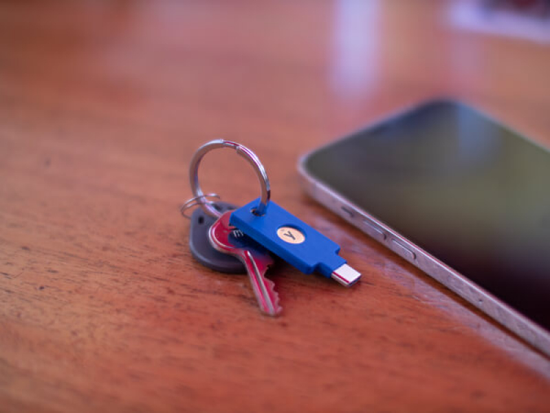 Security Key C NFC by Yubico USB-C 4