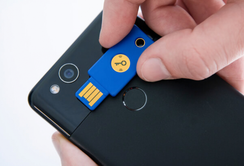 Security Key NFC by Yubico USB-A 2